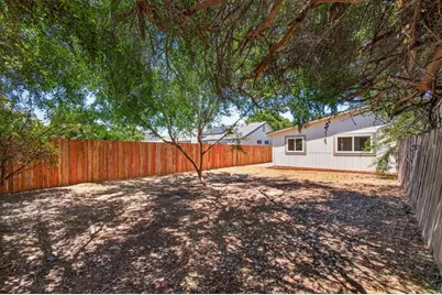 7412 Somerton Way, Sacramento, CA 95828 - Photo 22