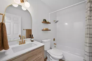 7412 Somerton Way, Sacramento, CA 95828 - Photo 16