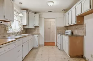 3328 Marlene Dr, Sacramento, CA 95821 - Photo 16