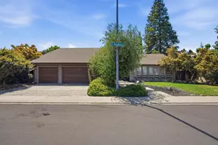 1421 El Pueblo Dr, Modesto, CA 95355 - Photo 2