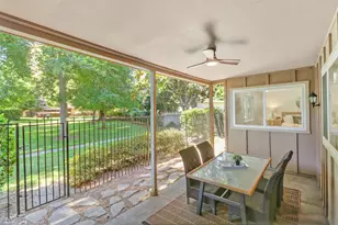 815 Commons Dr, Sacramento, CA 95825 - Photo 40