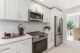 815 Commons Dr, Sacramento, CA 95825 - Photo 22