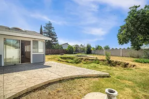 8926 Mountain Home Ct, Elk Grove, CA 95624 - Photo 30