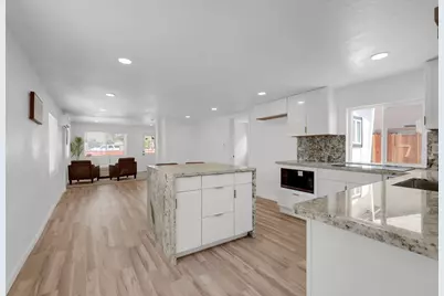 413 Empire Avenue, Modesto, CA 95354 - Photo 8
