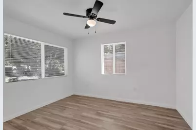 413 Empire Avenue, Modesto, CA 95354 - Photo 12