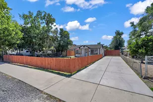 413 Empire Ave, Modesto, CA 95354 - Photo 2