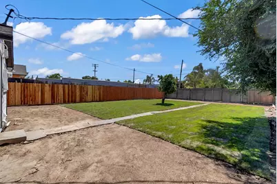 413 Empire Avenue, Modesto, CA 95354 - Photo 14