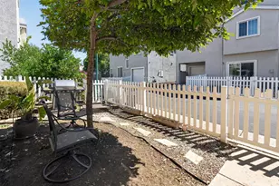 131 Chelwood Ln, Sacramento, CA 95823 - Photo 18