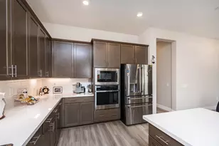8471 Tulip Ct, Roseville, CA 95747 - Photo 28