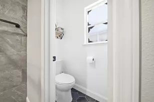 1813 Redwood Ave, Atwater, CA 95301 - Photo 6