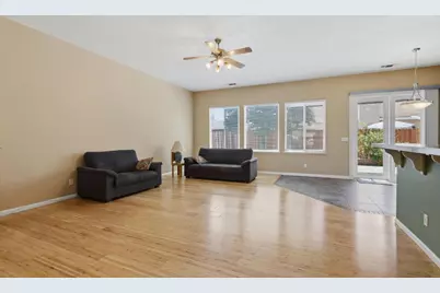 1024 Santa Barbara Way, Yuba City, CA 95991 - Photo 10