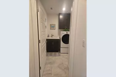 5907 Bonneville, Sacramento, CA 95835 - Photo 36