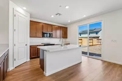 2321 E Amboy Avenue, Stockton, CA 95206 - Photo 12