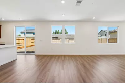 2321 E Amboy Avenue, Stockton, CA 95206 - Photo 6