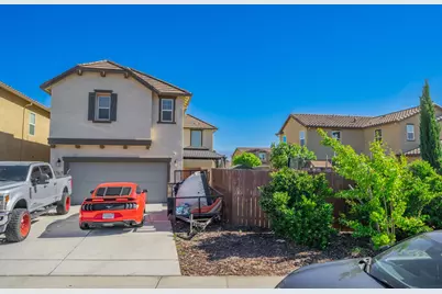 1767 W Woodward Avenue, Manteca, CA 95337 - Photo 2