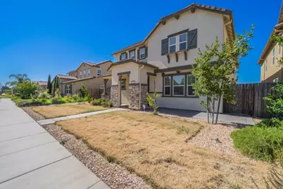 1767 W Woodward Avenue, Manteca, CA 95337 - Photo 8