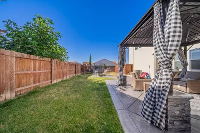 1767 W Woodward Avenue, Manteca, CA 95337 - Photo 46