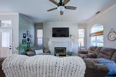 1704 Nutshell Court, Hughson, CA 95326 - Photo 8