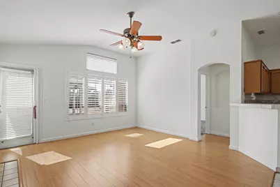 10115 Hampton Oak Drive, Elk Grove, CA 95624 - Photo 10