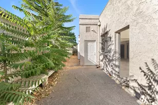 646 El Camino Ave, Sacramento, CA 95815 - Photo 24