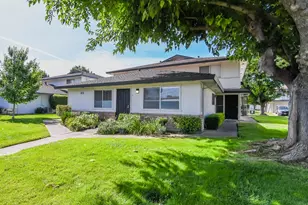 9524 Emerald Park Dr, Elk Grove, CA 95624 - Photo 4