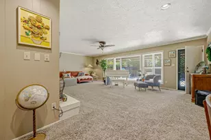 6090 Country Club Pl, Merced, CA 95340 - Photo 36