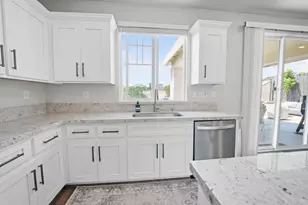 499 Red Sand Ct, Rocklin, CA 95765 - Photo 8