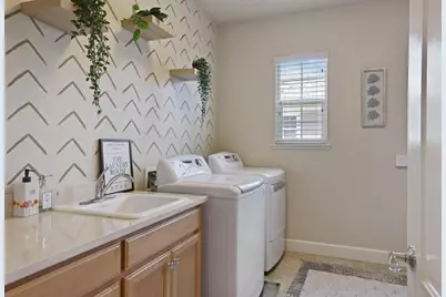566 W Bonaventure Avenue, Mountain House, CA 95391 - Photo 24