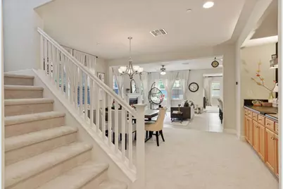 566 W Bonaventure Avenue, Mountain House, CA 95391 - Photo 2
