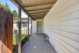2865 59th St, Sacramento, CA 95817 - Photo 8