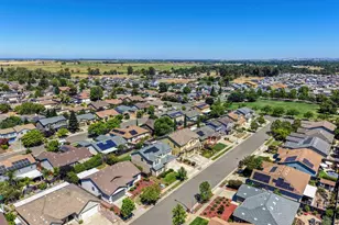 1242 White Pine Ln, Lincoln, CA 95648 - Photo 2