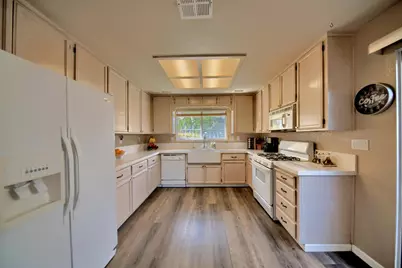 1007 Lourence Drive, Tracy, CA 95376 - Photo 10