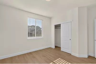 9673 Sedgefield Circle, Elk Grove, CA 95624 - Photo 6