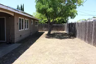 5713 Revelstok Dr, Sacramento, CA 95842 - Photo 14