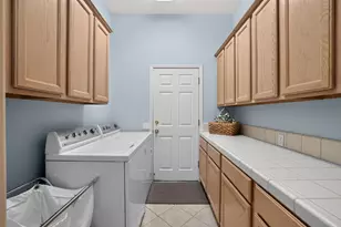 201 Stamos, Roseville, CA 95747 - Photo 28