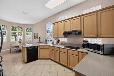 201 Stamos, Roseville, CA 95747 - Photo 12
