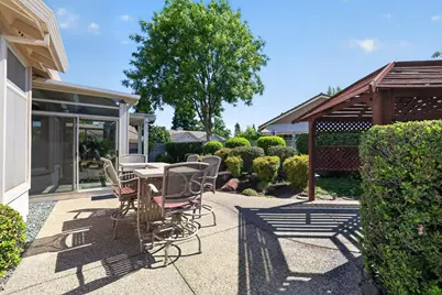 201 Stamos, Roseville, CA 95747 - Photo 8
