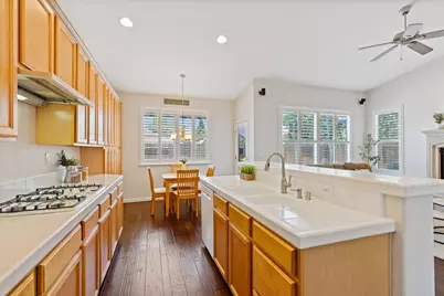 3264 Rock Creek Way, Roseville, CA 95747 - Photo 10