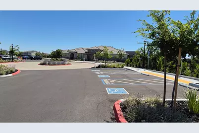 5820 Lagrande Way, Stockton, CA 95219 - Photo 2