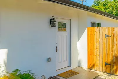 2323 Del Rio Drive, Stockton, CA 95204 - Photo 2