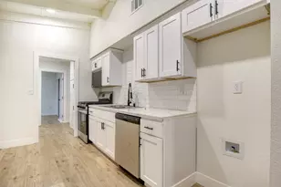 2323 Del Rio Dr, Stockton, CA 95204 - Photo 8