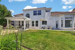 4686 Pine Valley Cir, Stockton, CA 95219 - Photo 10