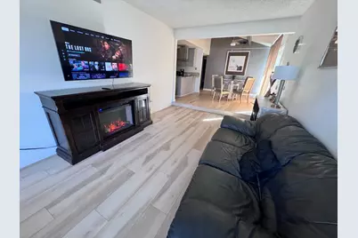 3962 Queenston Court, Carmichael, CA 95608 - Photo 4