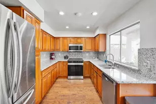 2185 Holder Ln, Tracy, CA 95377 - Photo 8