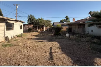 370 N Lindale Street, Porterville, CA 93257 - Photo 16