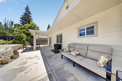 283 Brewster Avenue, Sacramento, CA 95831 - Photo 34