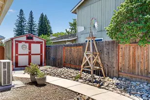 283 Brewster Ave, Sacramento, CA 95831 - Photo 36