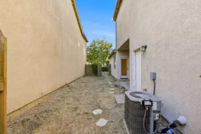 1949 Linden Road, West Sacramento, CA 95691 - Photo 14