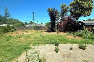 6736 Medora Dr, North Highlands, CA 95660 - Photo 14