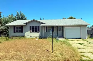 6736 Medora Dr, North Highlands, CA 95660 - Photo 2